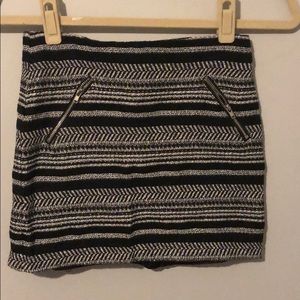 H&M Black and white knit skirt